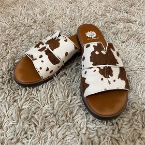 YELLOW BOX Cow Print Bellenos Sandals
